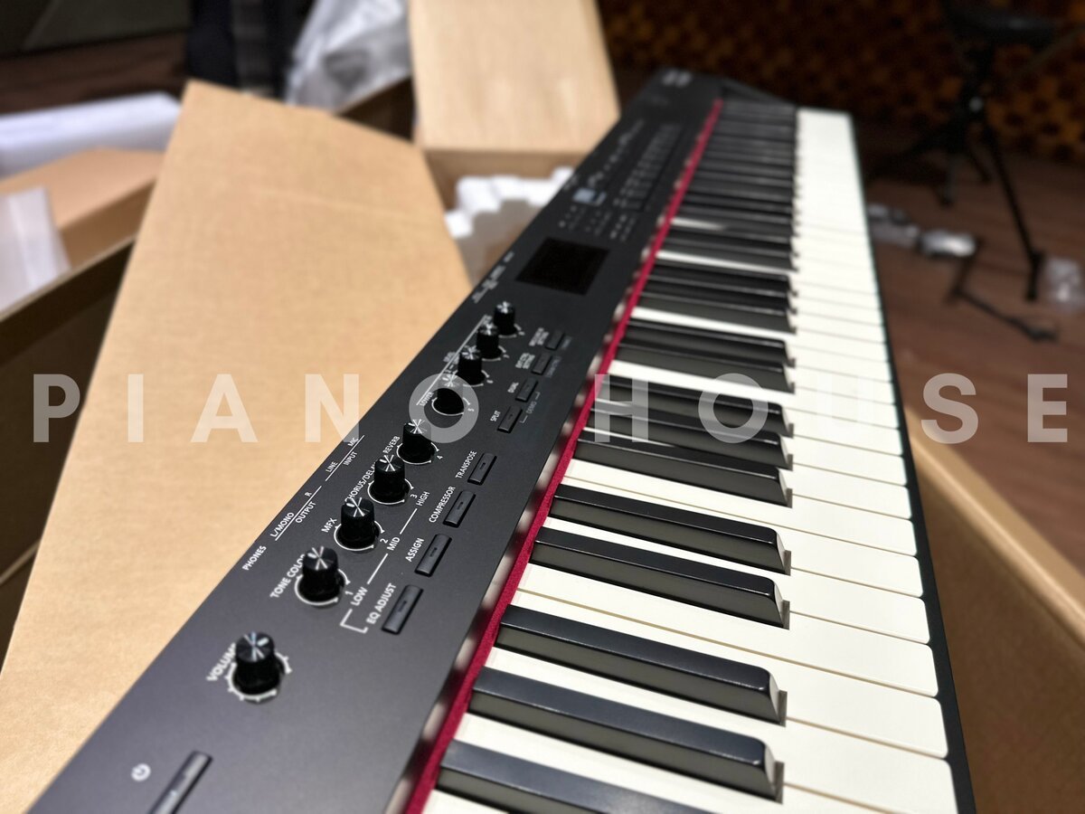 ROLAND RD-88 (USED) - Ảnh thực tế 8